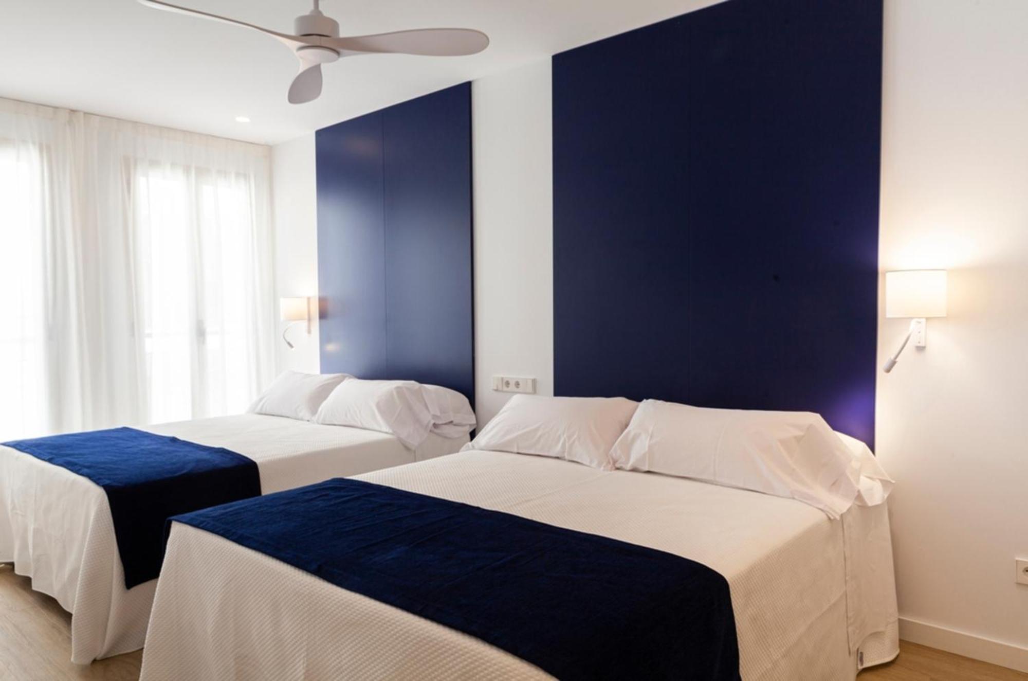 Apartamentos Mayal Con Piscina Benidorm Værelse billede