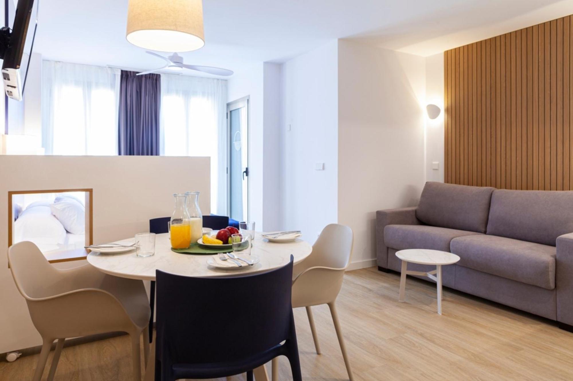 Apartamentos Mayal Con Piscina Benidorm Værelse billede